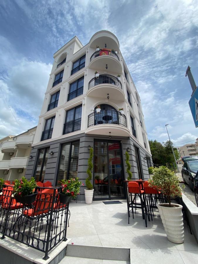 Baba'S Hotel & Spa Dobrá Voda Exterior foto